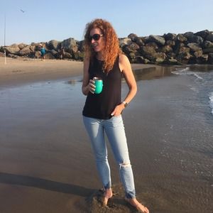 Meet your Posher, Stacy